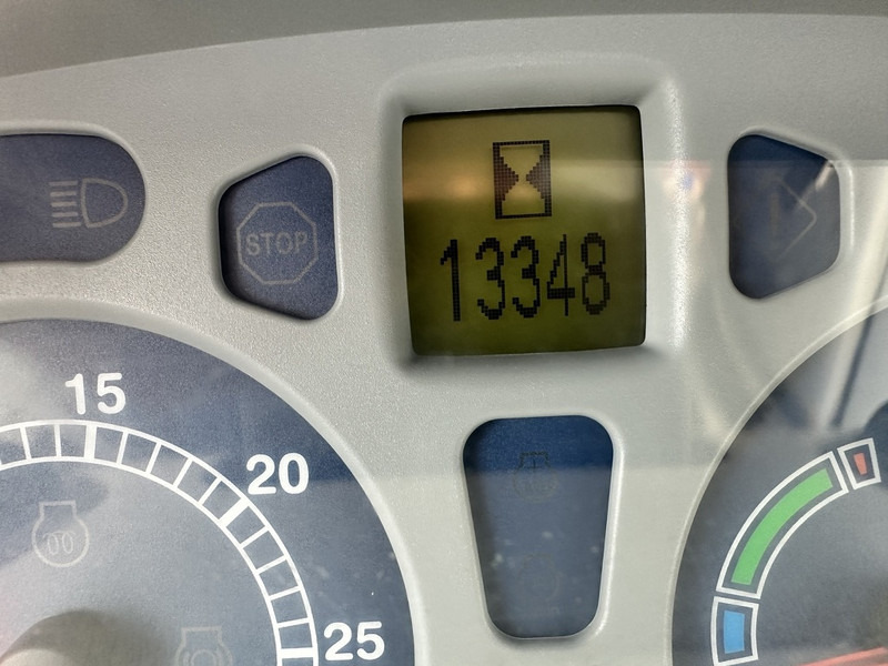 New Holland T7.210 - טרקטור חקלאי: תמונה 5 New Holland T7.210 - טרקטור חקלאי: תמונה 5
