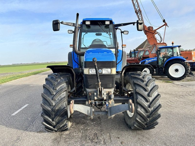 New Holland TM 115 - טרקטור חקלאי: תמונה 3 New Holland TM 115 - טרקטור חקלאי: תמונה 3
