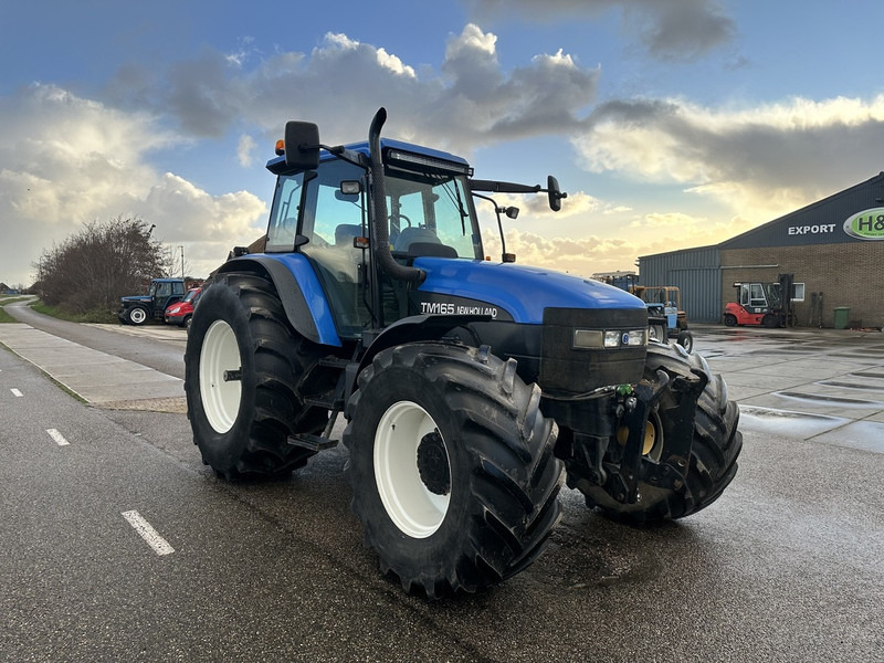 New Holland TM 165 - טרקטור חקלאי: תמונה 3 New Holland TM 165 - טרקטור חקלאי: תמונה 3