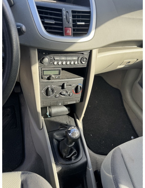 Peugeot 207 - מכונית: תמונה 5 Peugeot 207 - מכונית: תמונה 5