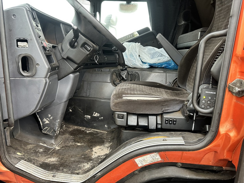Scania P340 - יחידת טרקטור: תמונה 4 Scania P340 - יחידת טרקטור: תמונה 4