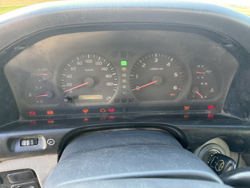 Toyota Land Cruiser - מכונית: תמונה 4 Toyota Land Cruiser - מכונית: תמונה 4