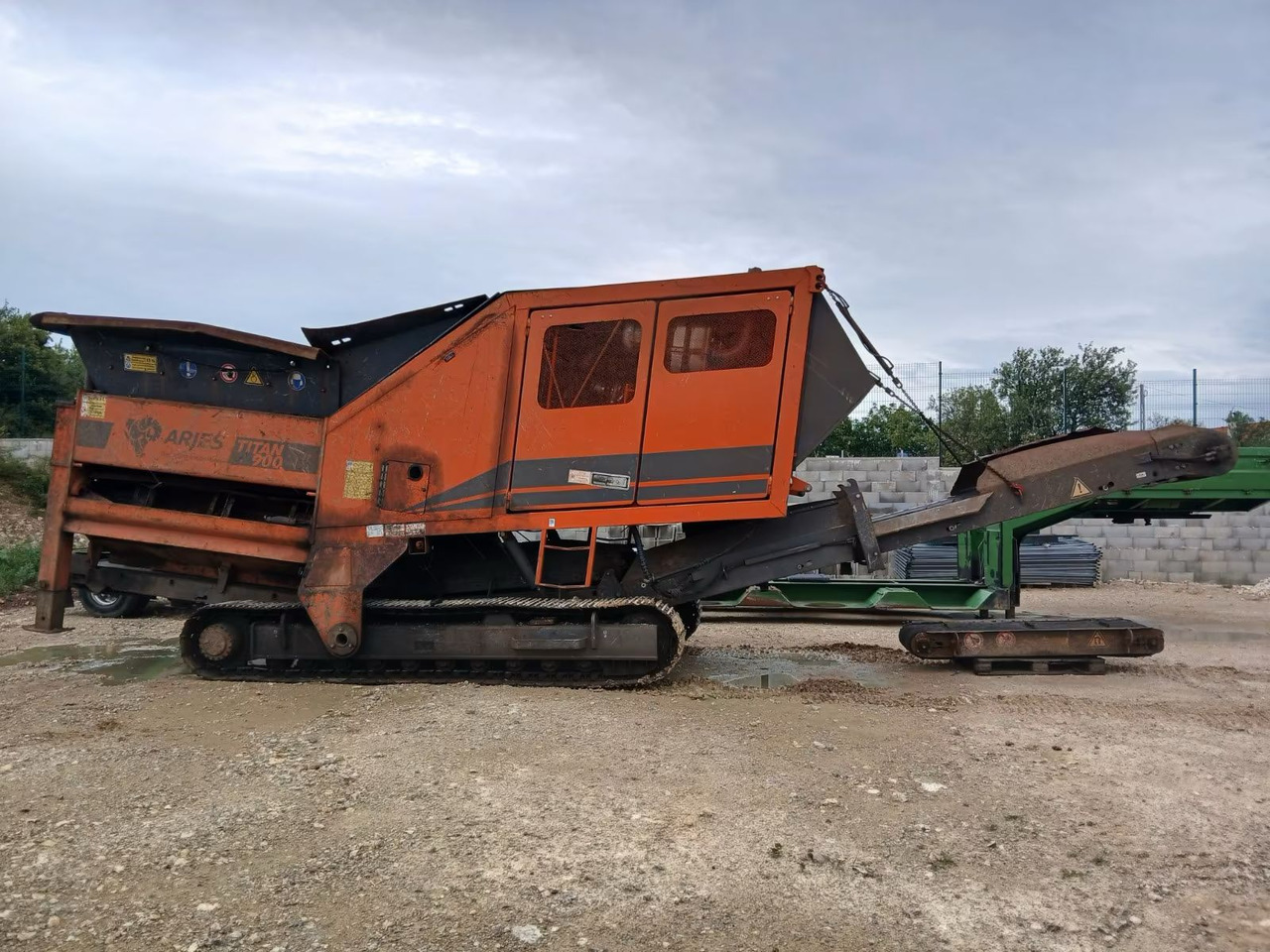 Arjes TVZ Titan DK 900 - מגרסת פסולת: תמונה 2 Arjes TVZ Titan DK 900 - מגרסת פסולת: תמונה 2