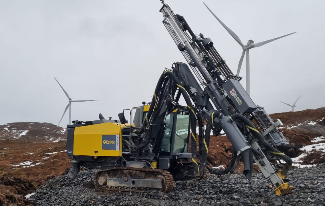 Atlas Copco (Epiroc) SmartROC T40MK2-11 - אסדת קידוח: תמונה 3 Atlas Copco (Epiroc) SmartROC T40MK2-11 - אסדת קידוח: תמונה 3
