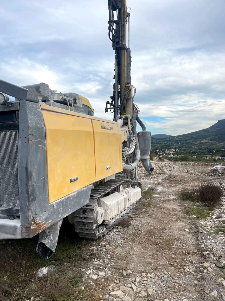 Atlas Copco ROC F9-CR - אסדת קידוח: תמונה 4 Atlas Copco ROC F9-CR - אסדת קידוח: תמונה 4