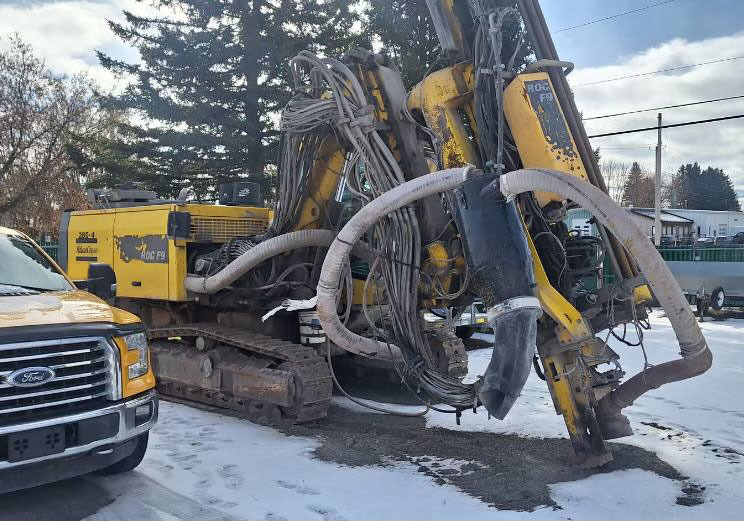 Atlas Copco ROC F9 - אסדת קידוח: תמונה 4 Atlas Copco ROC F9 - אסדת קידוח: תמונה 4