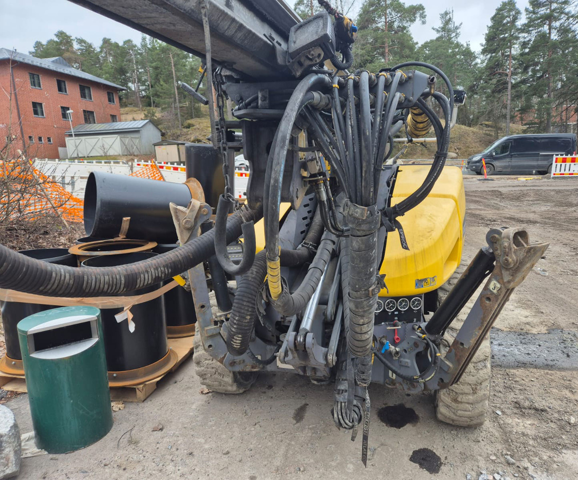 Atlas Copco ROC T15 - אסדת קידוח: תמונה 5 Atlas Copco ROC T15 - אסדת קידוח: תמונה 5