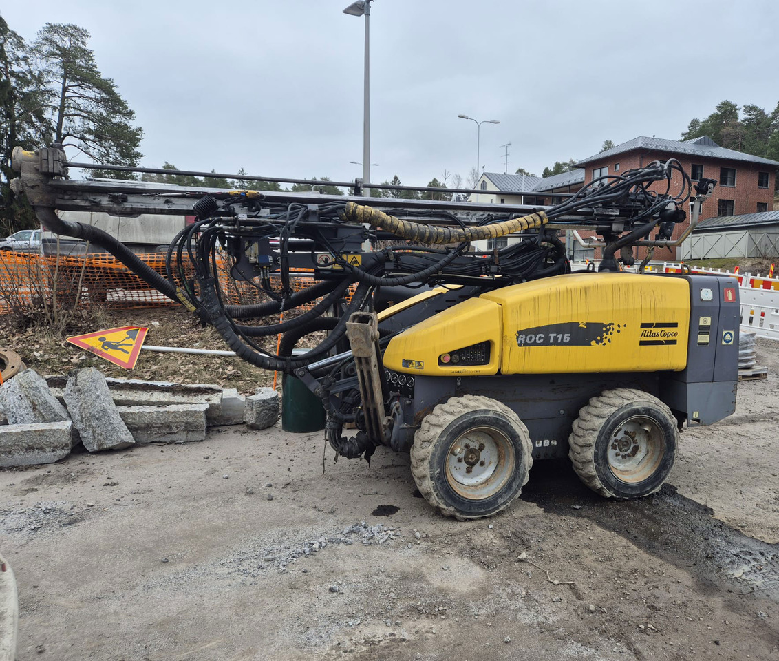 Atlas Copco ROC T15 - אסדת קידוח: תמונה 4 Atlas Copco ROC T15 - אסדת קידוח: תמונה 4