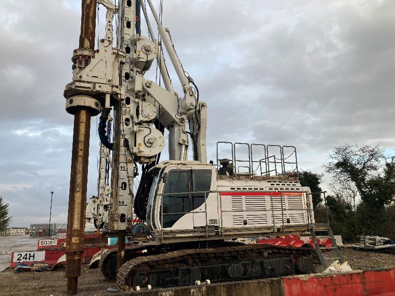 Bauer BG 24H - נהג קורה: תמונה 1 Bauer BG 24H - נהג קורה: תמונה 1