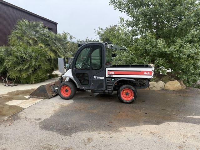 Bobcat 5600 4×4 - רכב שטח/ טרקטורון: תמונה 3 Bobcat 5600 4×4 - רכב שטח/ טרקטורון: תמונה 3