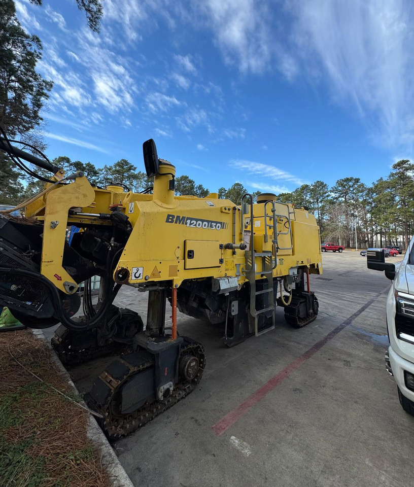 Bomag BM 1200/30 - מקצועה חשמלית קרה: תמונה 2 Bomag BM 1200/30 - מקצועה חשמלית קרה: תמונה 2