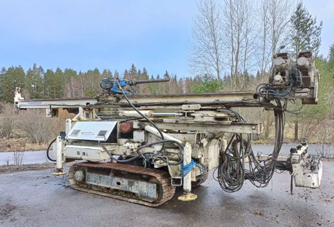 Casagrande C8 - נהג קורה: תמונה 2 Casagrande C8 - נהג קורה: תמונה 2