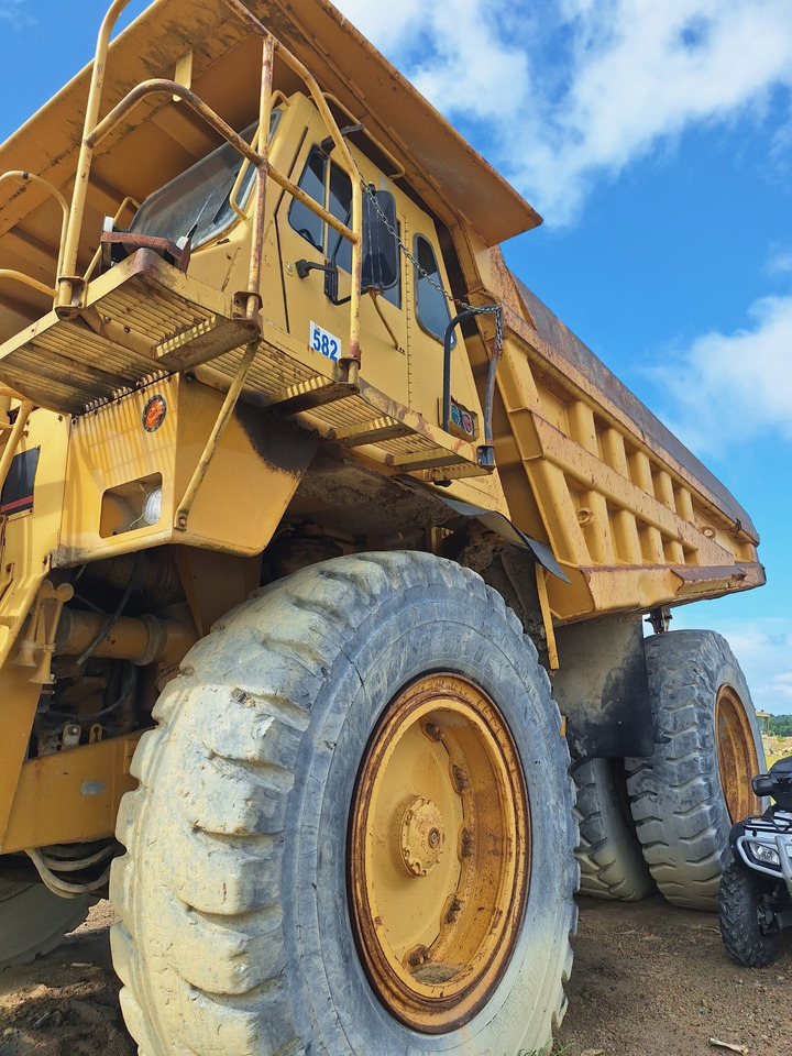 Caterpillar 777C - מסיר פסולת: תמונה 2 Caterpillar 777C - מסיר פסולת: תמונה 2