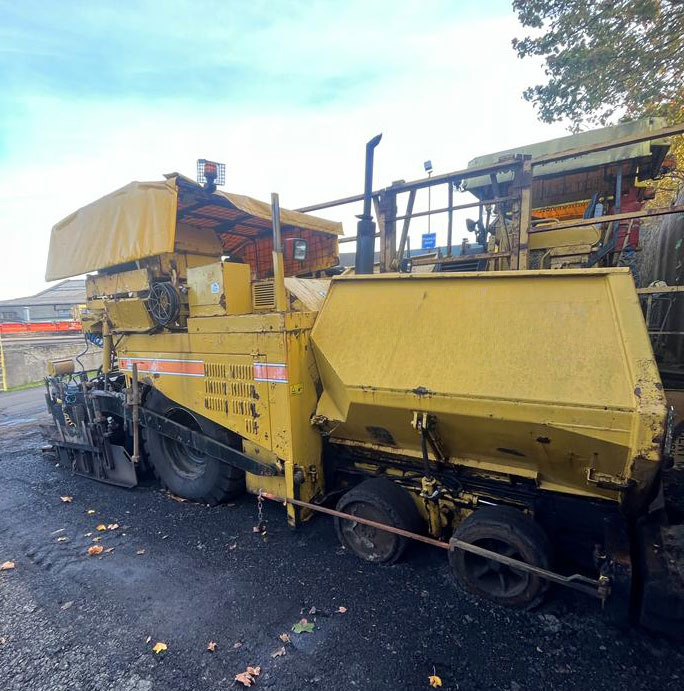 Caterpillar AP600 - מרצף אספלט: תמונה 2 Caterpillar AP600 - מרצף אספלט: תמונה 2