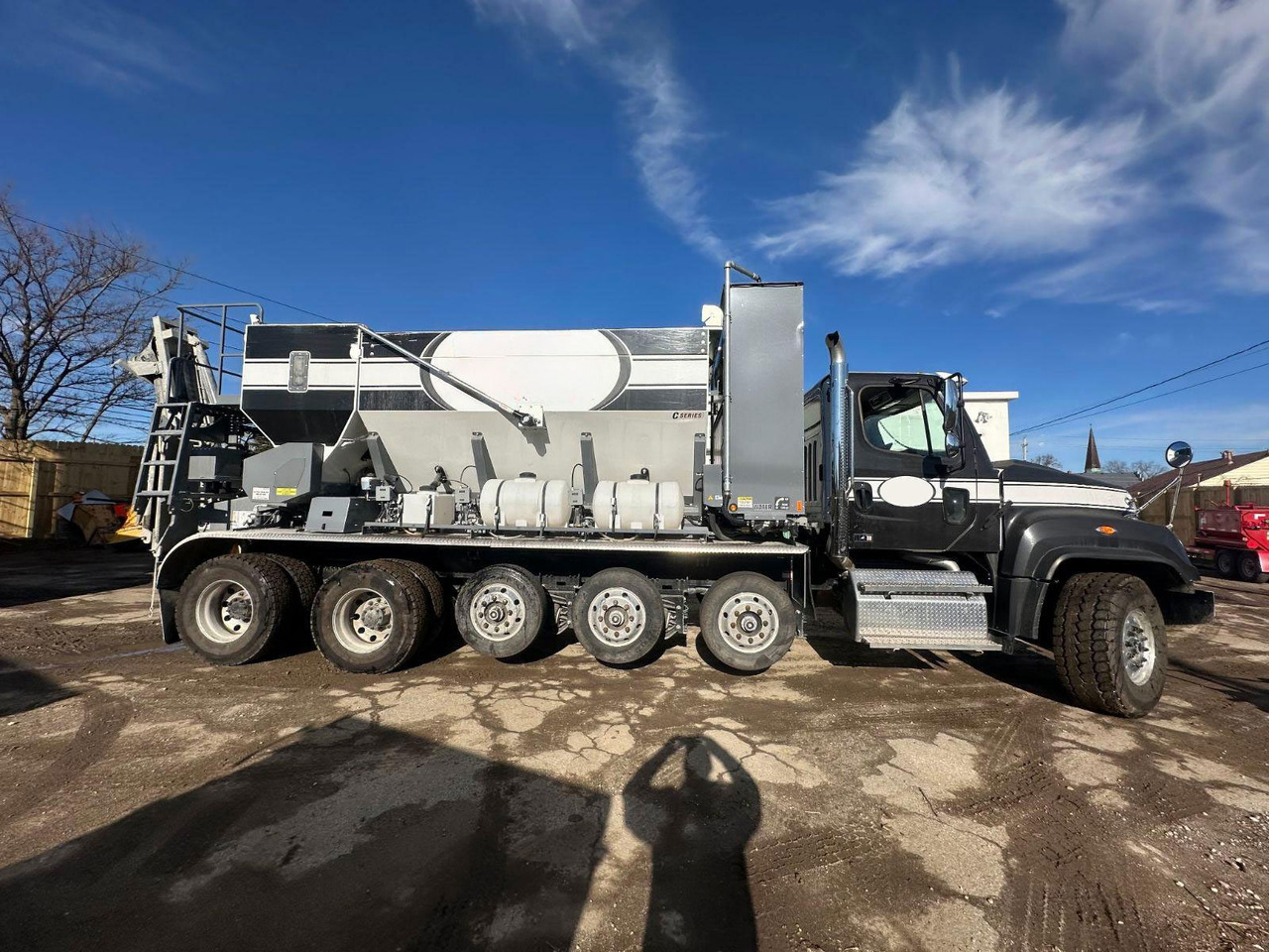Cementech C60E - משאית מערבלת בטון: תמונה 2 Cementech C60E - משאית מערבלת בטון: תמונה 2
