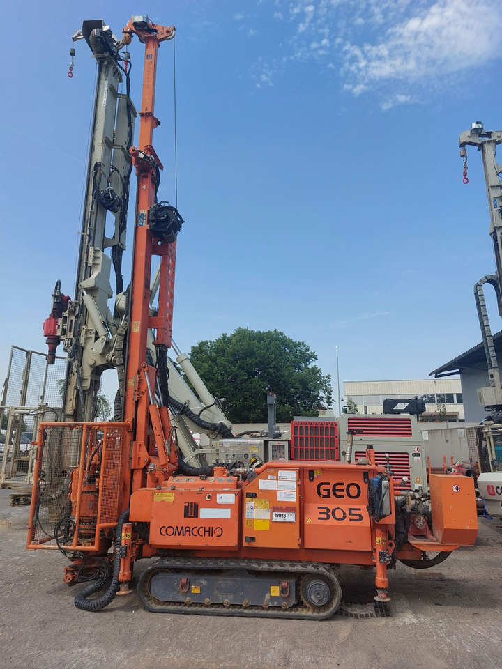 Comacchio GEO 305 - אסדת קידוח: תמונה 1 Comacchio GEO 305 - אסדת קידוח: תמונה 1