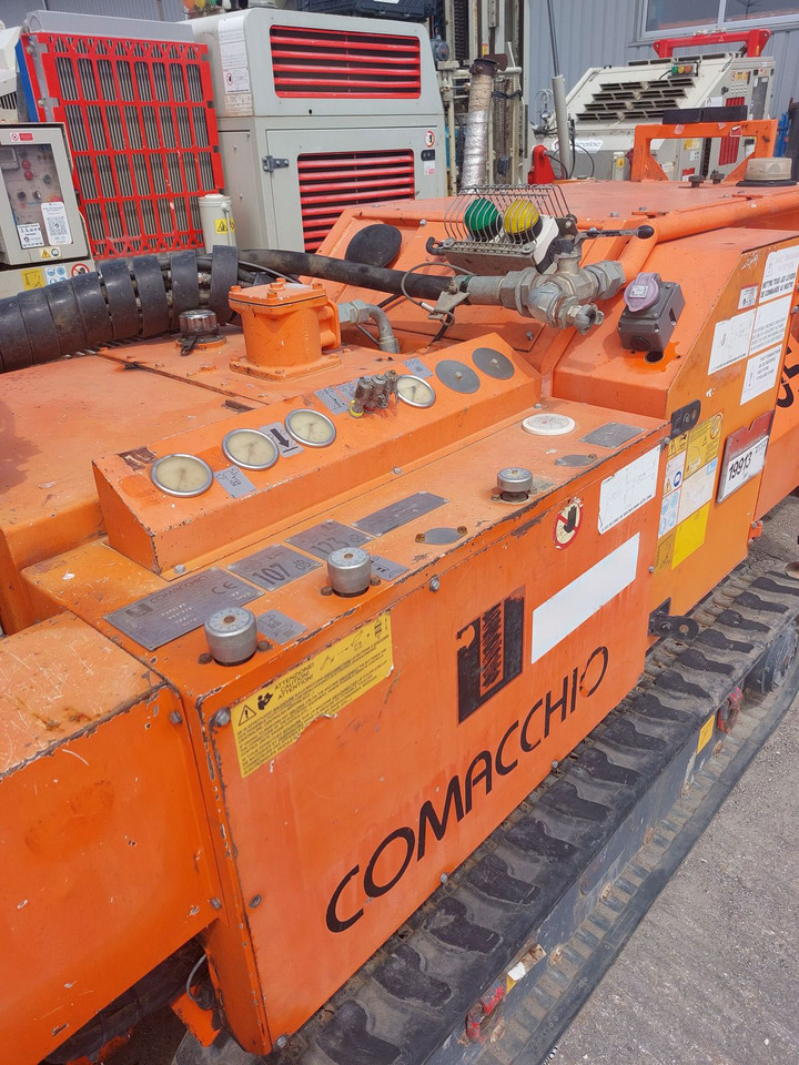Comacchio GEO 305 - אסדת קידוח: תמונה 5 Comacchio GEO 305 - אסדת קידוח: תמונה 5