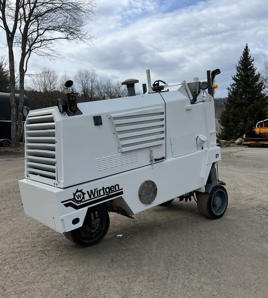 Ditch Witch W 500 - מקצועה חשמלית קרה: תמונה 3 Ditch Witch W 500 - מקצועה חשמלית קרה: תמונה 3