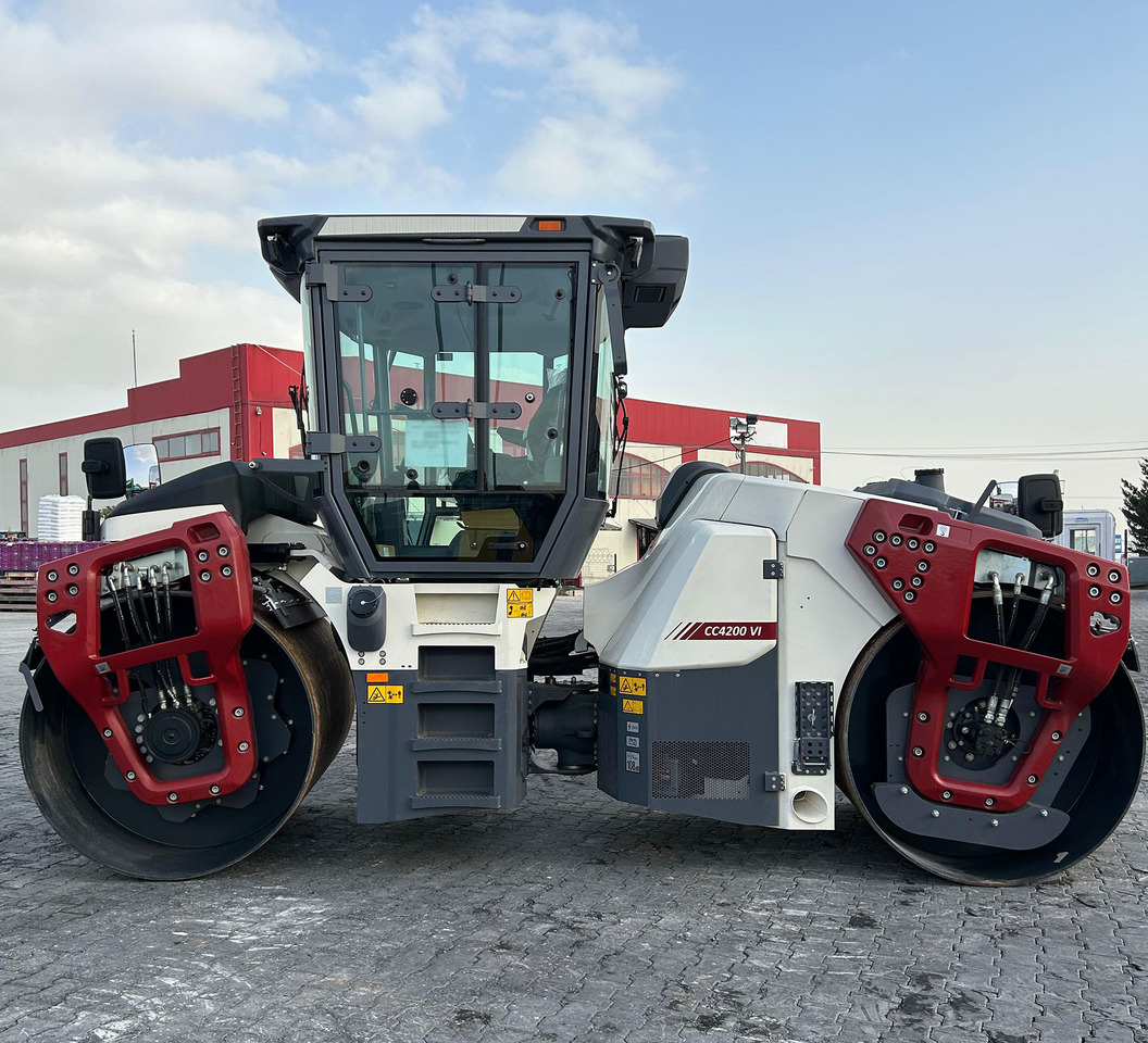 Dynapac CC4200 Vi - רולר: תמונה 1 Dynapac CC4200 Vi - רולר: תמונה 1