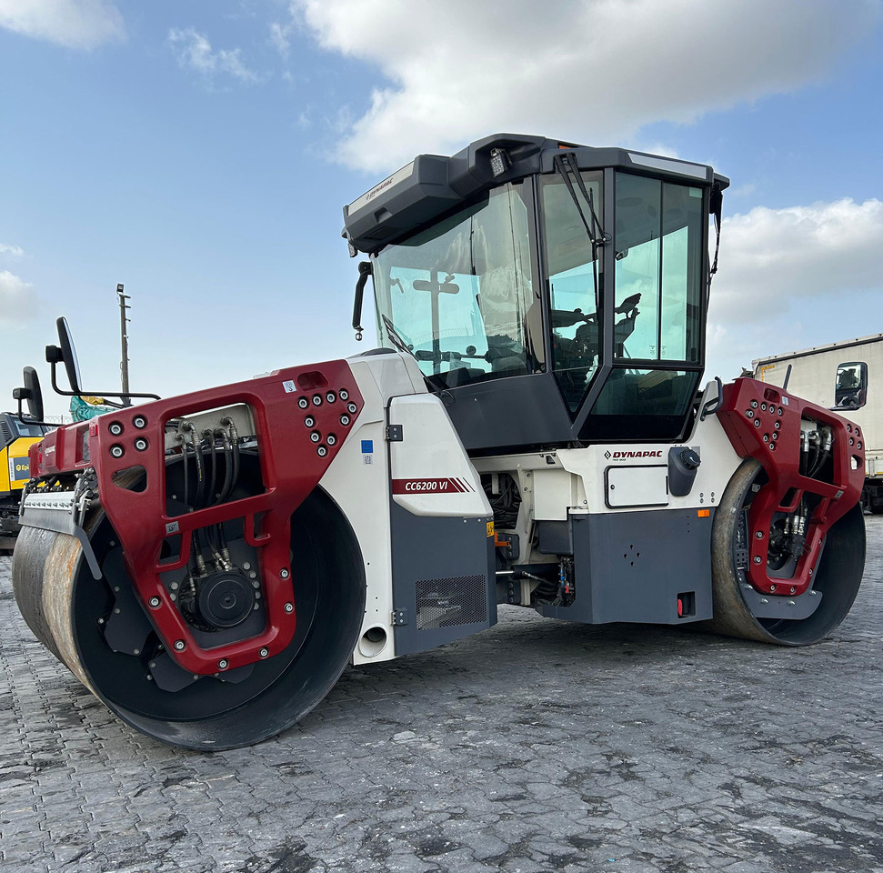 Dynapac CC6200 Vi - רולר: תמונה 1 Dynapac CC6200 Vi - רולר: תמונה 1