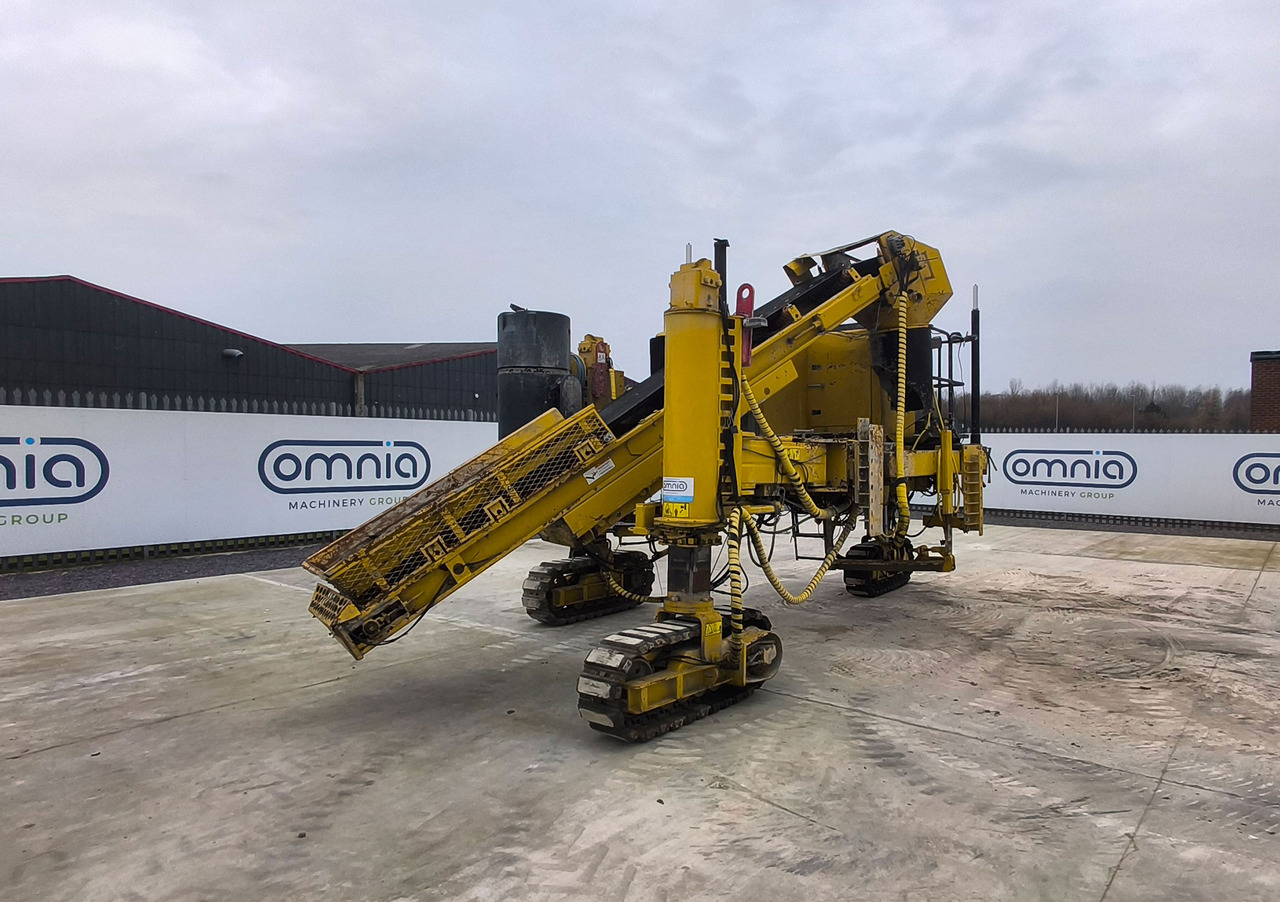 Gomaco Commander III - מפזרת בטון: תמונה 3 Gomaco Commander III - מפזרת בטון: תמונה 3