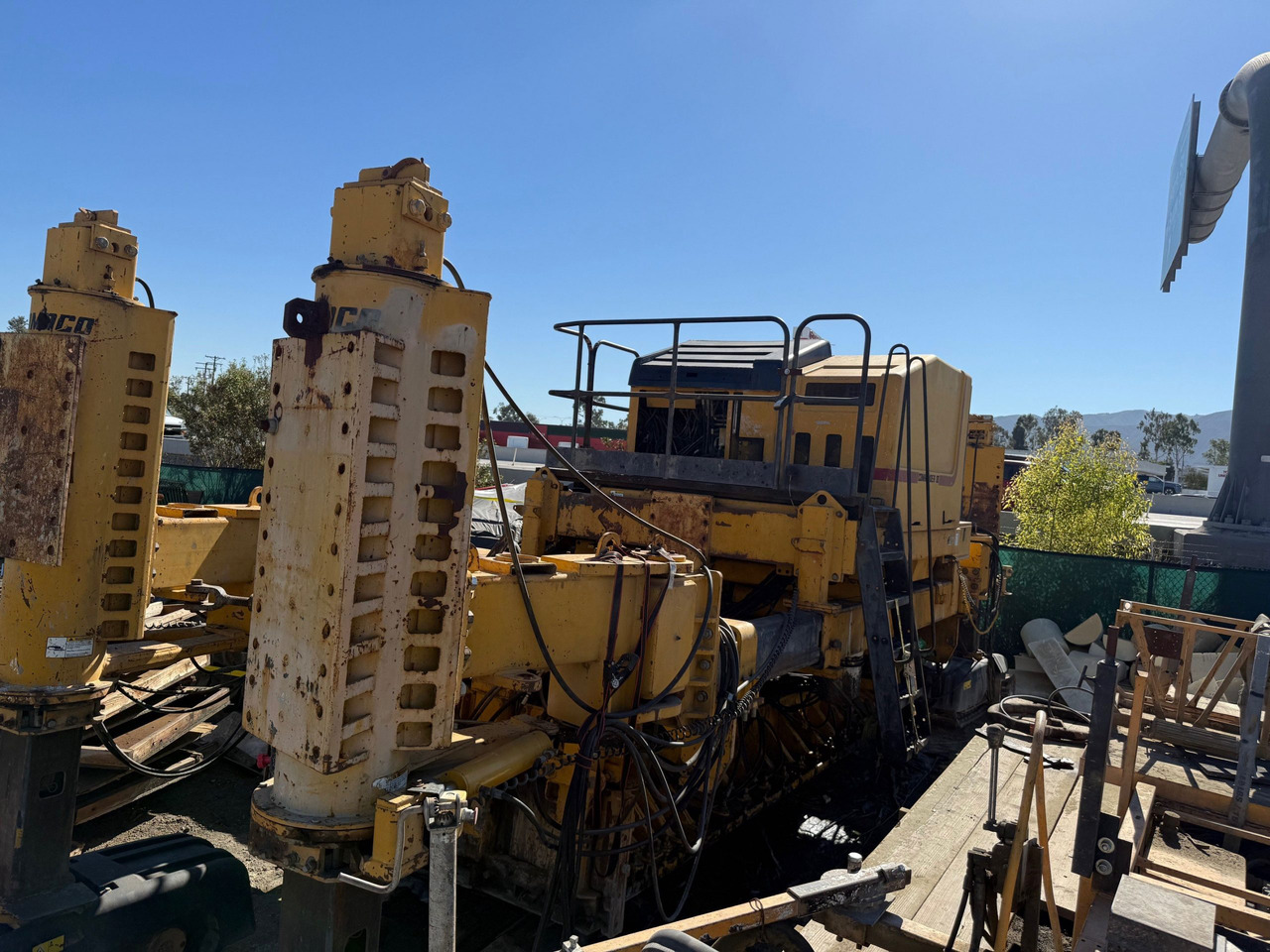 Gomaco Commander III - מרצף אספלט: תמונה 3 Gomaco Commander III - מרצף אספלט: תמונה 3