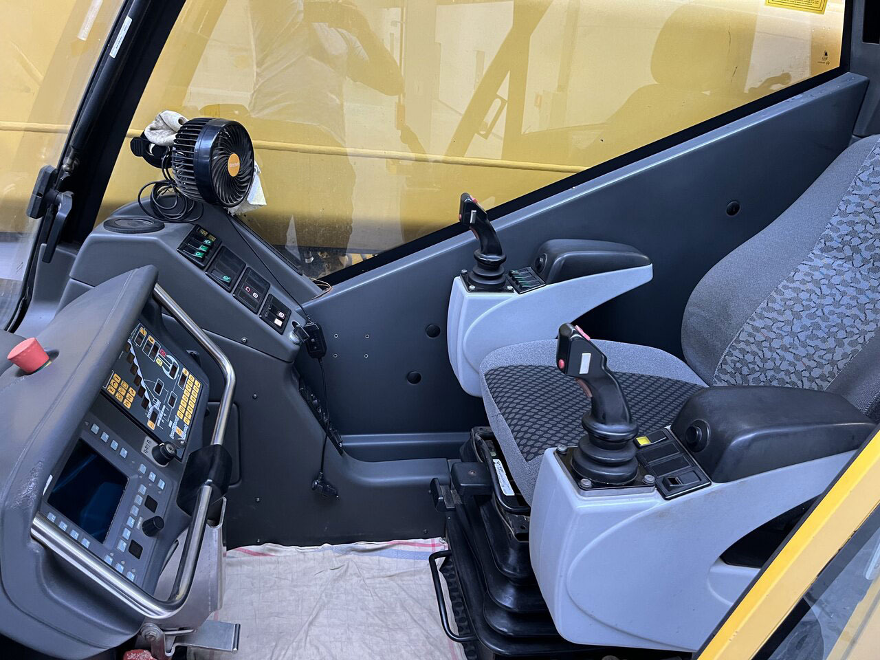Grove GMK 2035 E - עגורן נייד: תמונה 4 Grove GMK 2035 E - עגורן נייד: תמונה 4