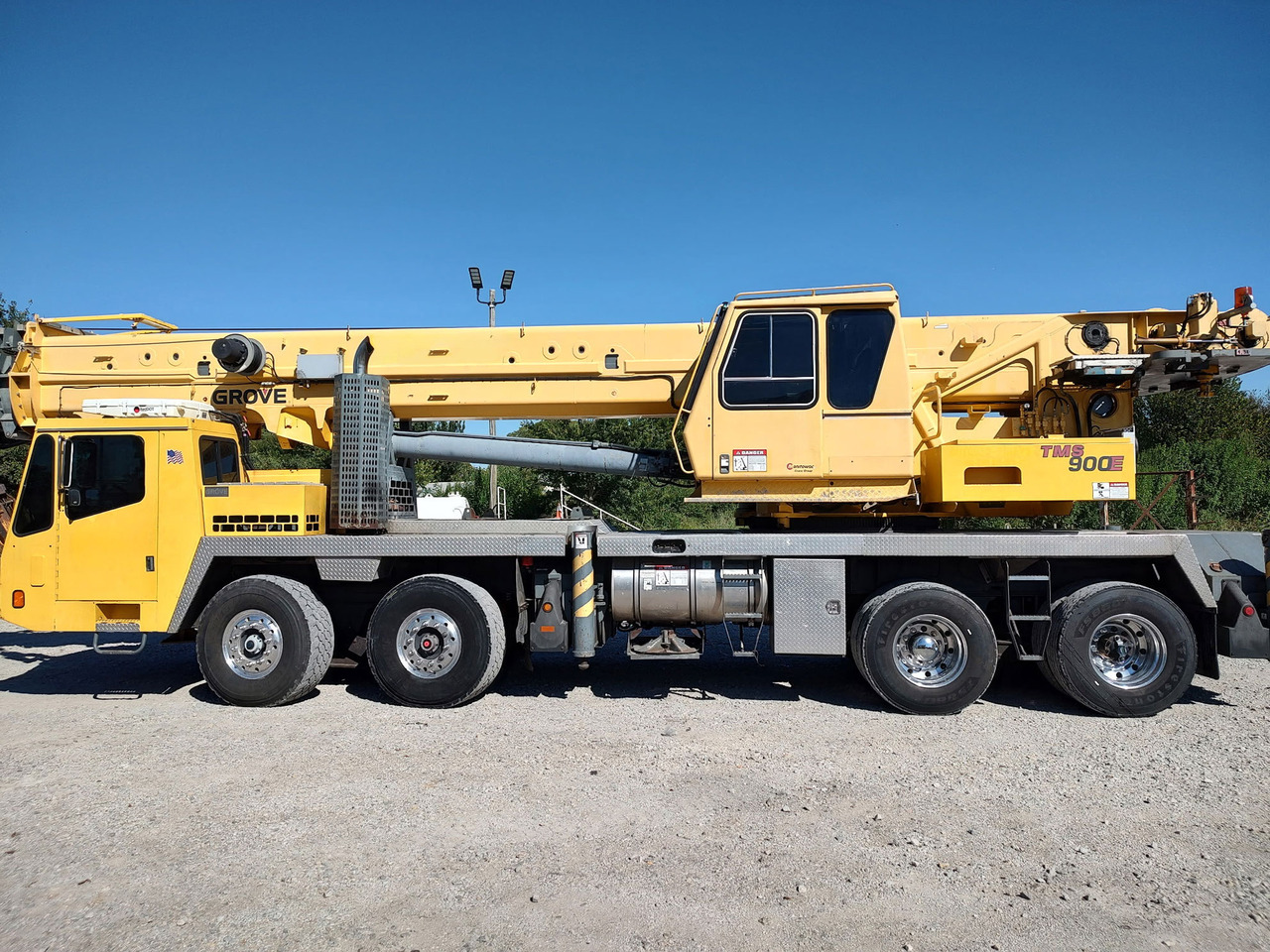 Grove TMS900E - עגורן נייד: תמונה 1 Grove TMS900E - עגורן נייד: תמונה 1