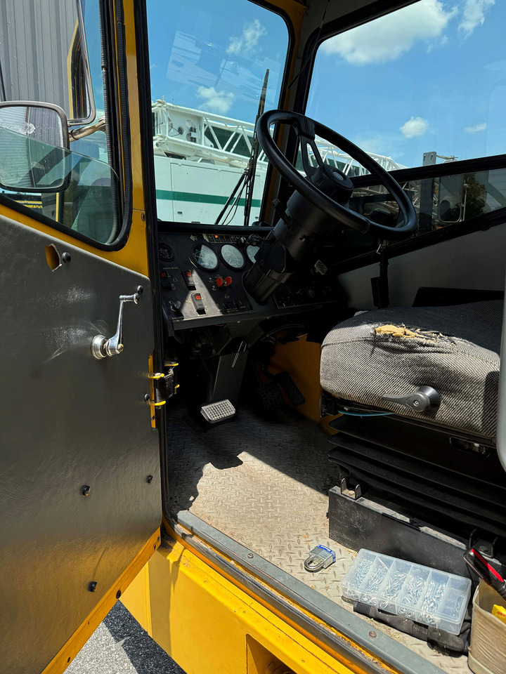 Grove TMS900E - עגורן נייד: תמונה 4 Grove TMS900E - עגורן נייד: תמונה 4