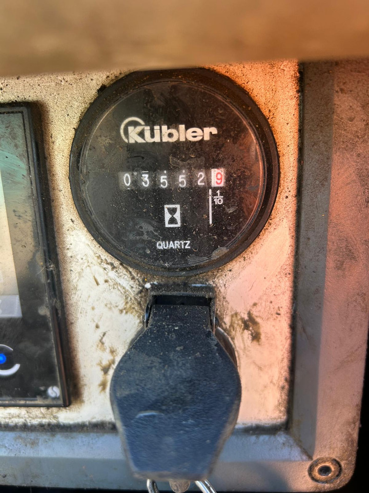 Klemm KR 702-2R - נהג קורה: תמונה 5 Klemm KR 702-2R - נהג קורה: תמונה 5