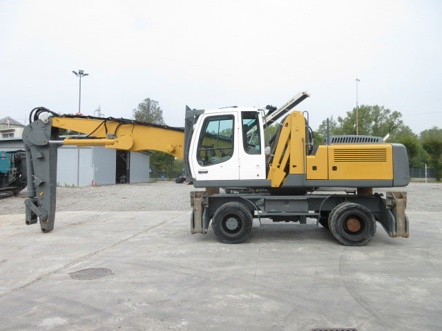 Liebherr A924 - מטפל בפסולת/ תעשייתי: תמונה 1 Liebherr A924 - מטפל בפסולת/ תעשייתי: תמונה 1