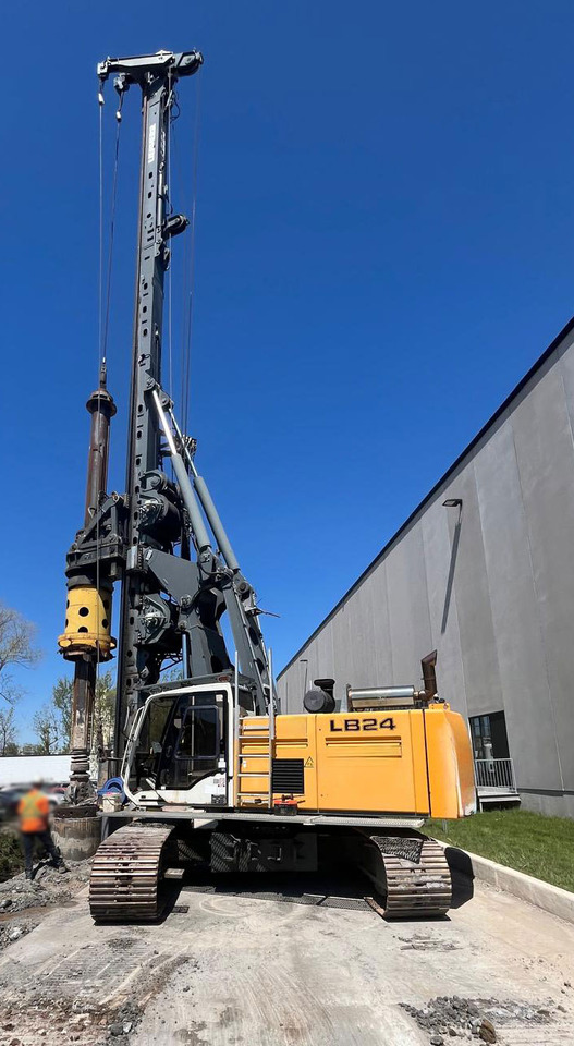 Liebherr LB-24 - נהג קורה: תמונה 3 Liebherr LB-24 - נהג קורה: תמונה 3