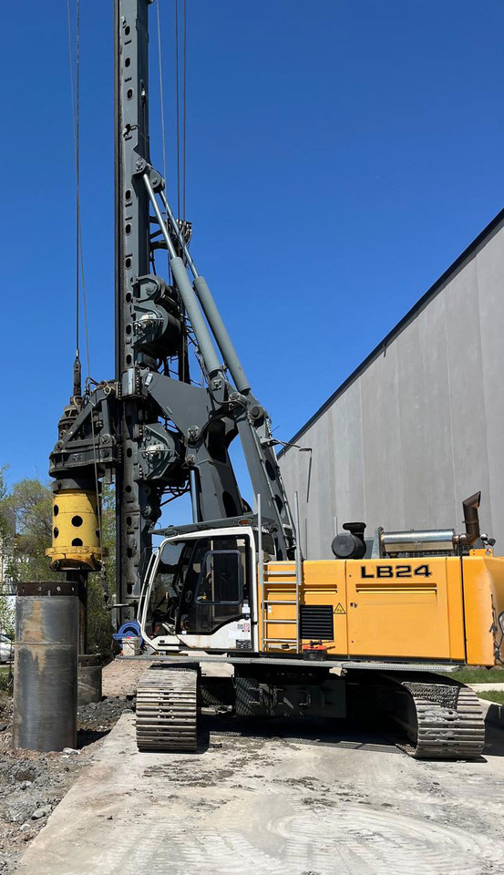 Liebherr LB-24 - נהג קורה: תמונה 2 Liebherr LB-24 - נהג קורה: תמונה 2