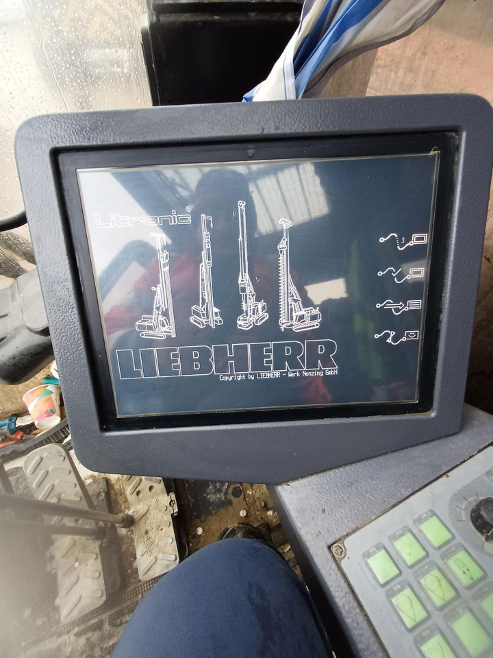 הַחכָּרָה Liebherr LB36 Liebherr LB36: תמונה 6 הַחכָּרָה Liebherr LB36 Liebherr LB36: תמונה 6