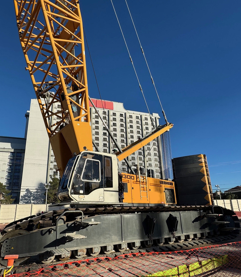 Liebherr LR1300 - עגורן זוחל: תמונה 2 Liebherr LR1300 - עגורן זוחל: תמונה 2