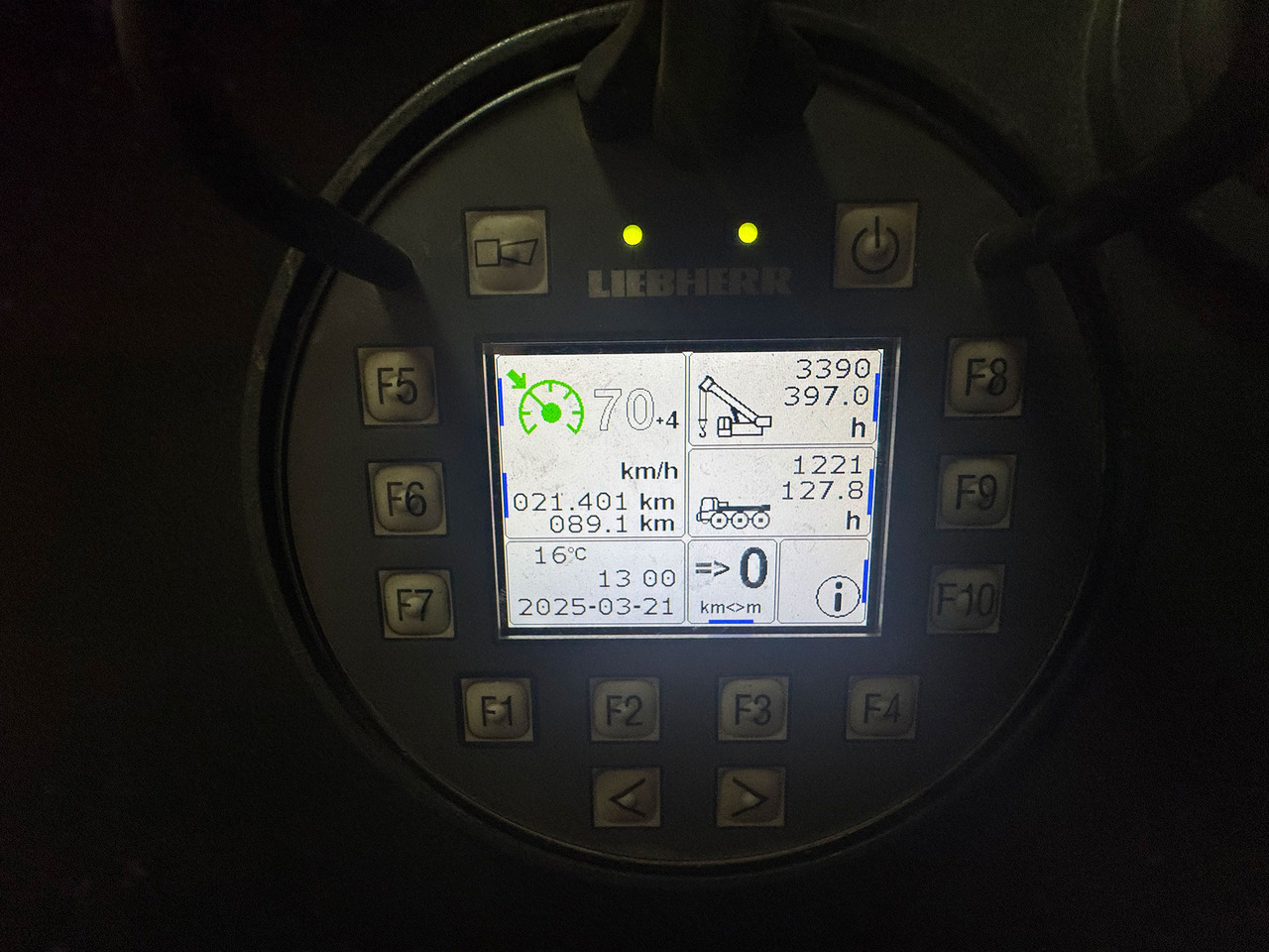 עגורן נייד Liebherr LTM 1070-4.2: תמונה 7