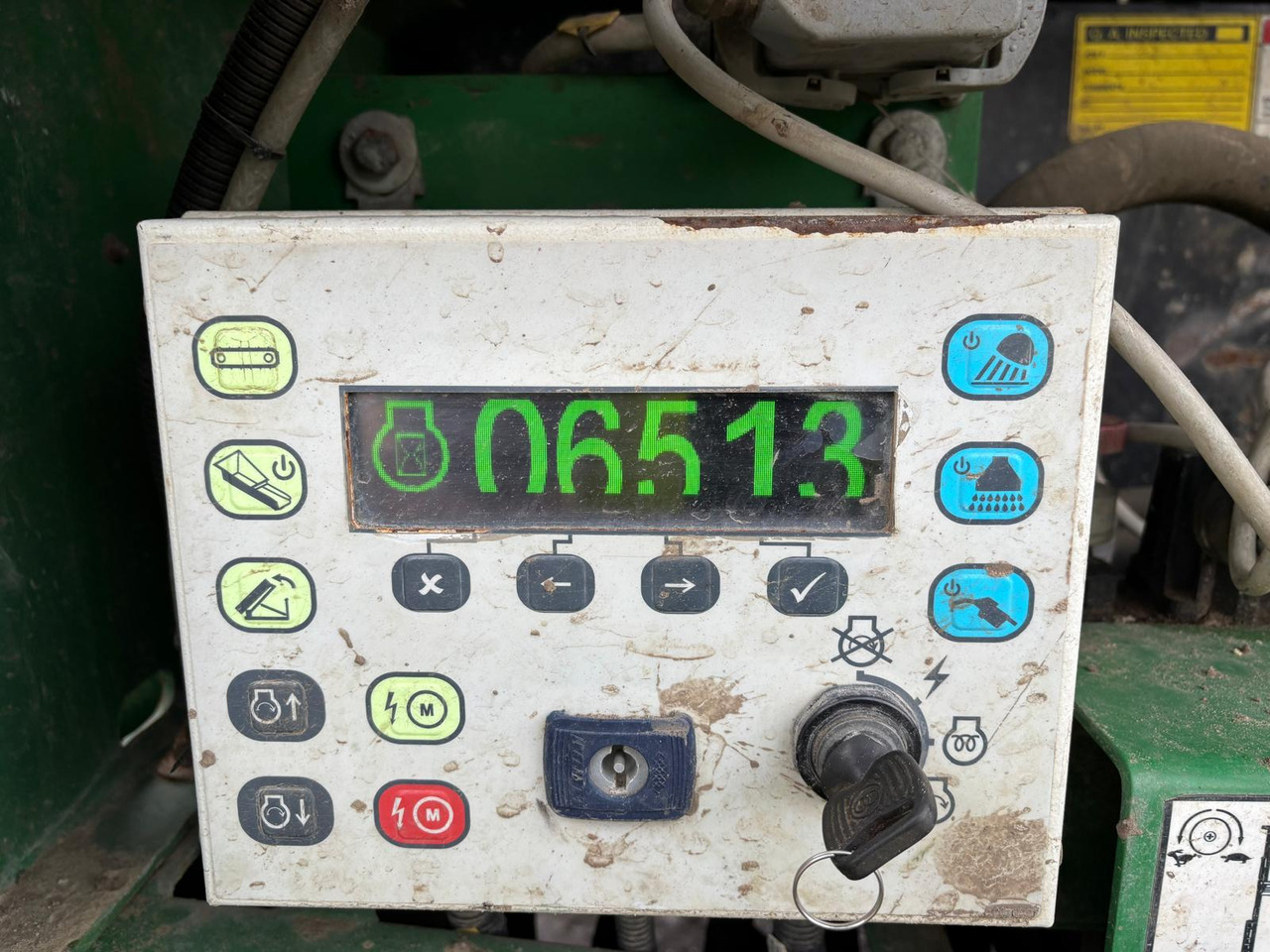 McCloskey R230 - משקף: תמונה 4 McCloskey R230 - משקף: תמונה 4