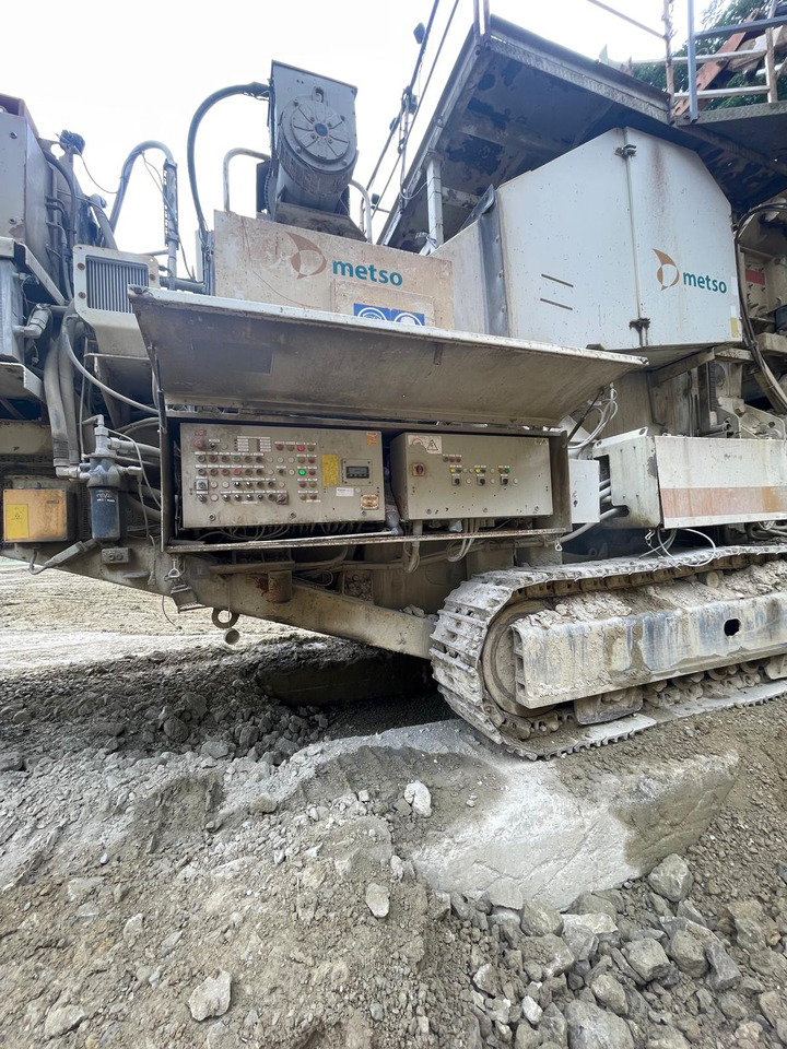Metso LT125 - מגרסת מלחציים: תמונה 5 Metso LT125 - מגרסת מלחציים: תמונה 5
