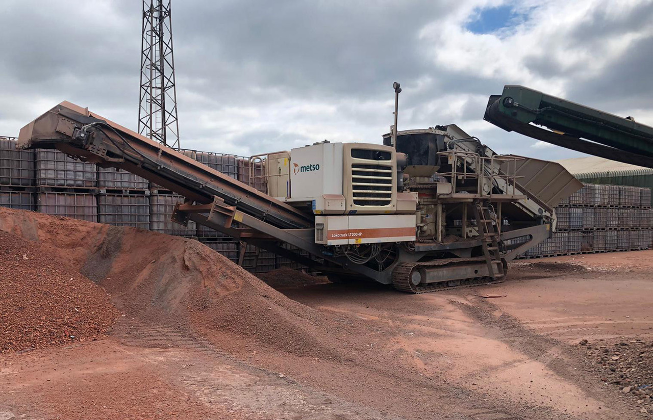 Metso LT200 HP - מגרסת חרוט: תמונה 2 Metso LT200 HP - מגרסת חרוט: תמונה 2