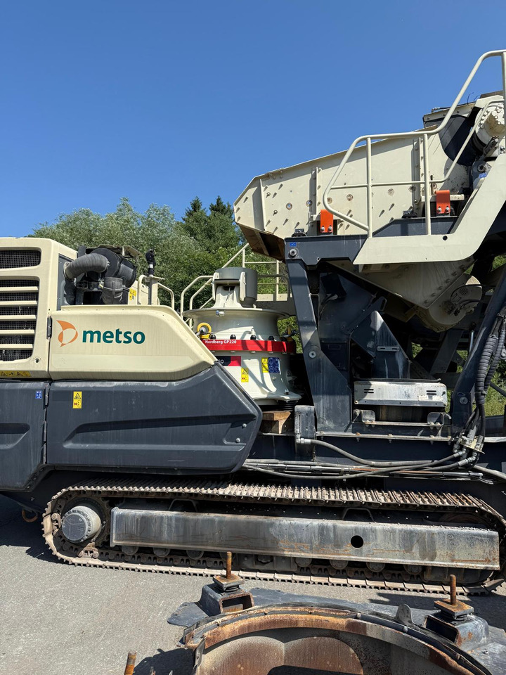 Metso LT220GP - מגרסת חרוט: תמונה 3 Metso LT220GP - מגרסת חרוט: תמונה 3