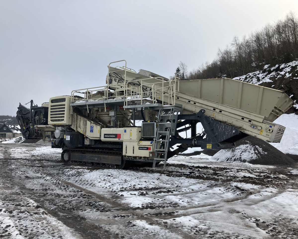 Metso LT300 HP - מגרסת חרוט: תמונה 2 Metso LT300 HP - מגרסת חרוט: תמונה 2
