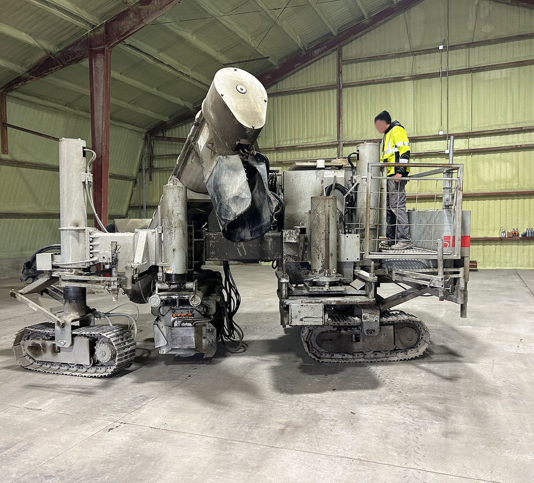 Power Curber 5700B - מרצף אספלט: תמונה 3 Power Curber 5700B - מרצף אספלט: תמונה 3