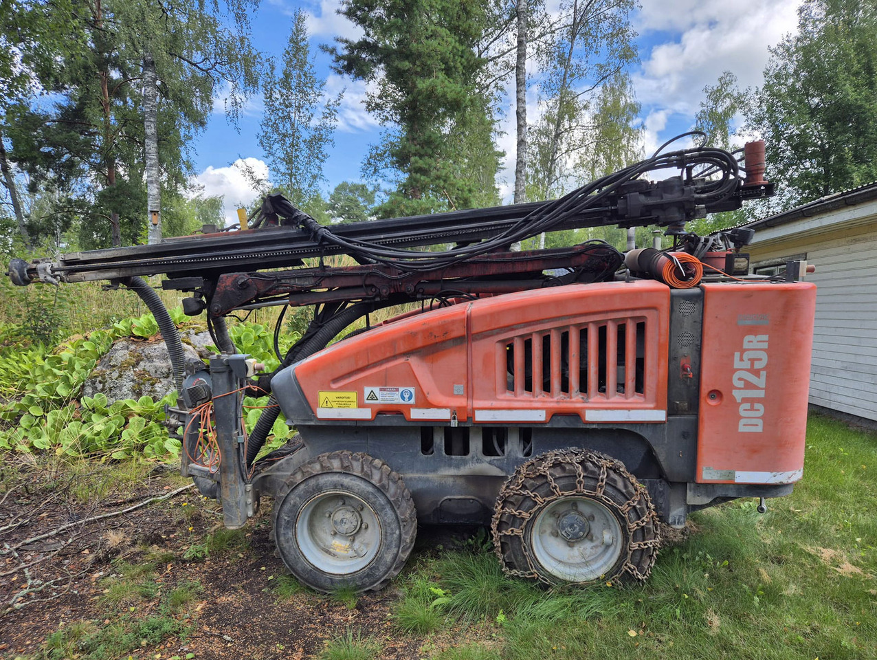 Sandvik Commando DC125R - אסדת קידוח: תמונה 1 Sandvik Commando DC125R - אסדת קידוח: תמונה 1
