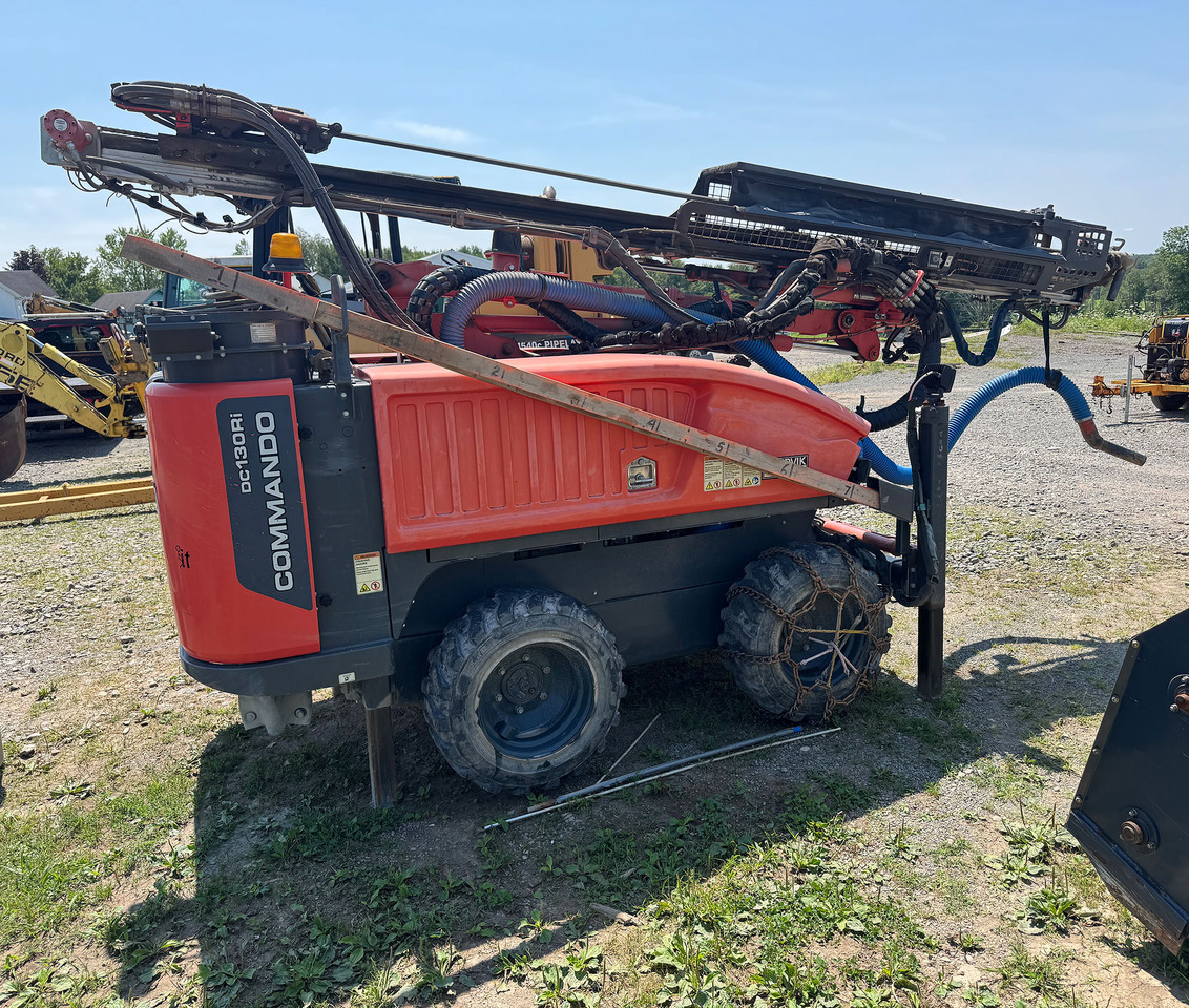 Sandvik Commando DC130Ri - אסדת קידוח: תמונה 1 Sandvik Commando DC130Ri - אסדת קידוח: תמונה 1