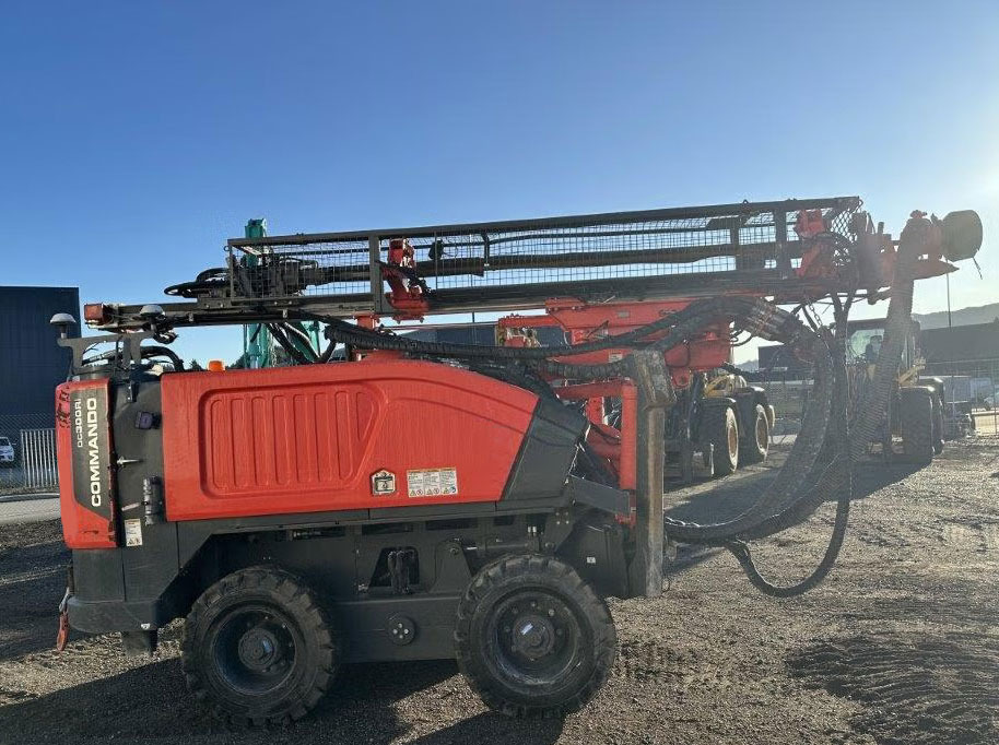 Sandvik Commando DC300Ri - אסדת קידוח: תמונה 4 Sandvik Commando DC300Ri - אסדת קידוח: תמונה 4