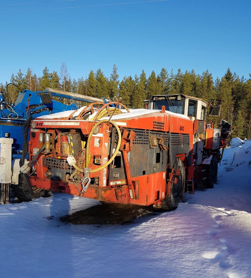 Sandvik DD421-S60C - מכונת כיוון: תמונה 1 Sandvik DD421-S60C - מכונת כיוון: תמונה 1