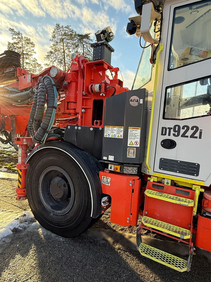 Sandvik DT922I - אסדת קידוח: תמונה 5 Sandvik DT922I - אסדת קידוח: תמונה 5