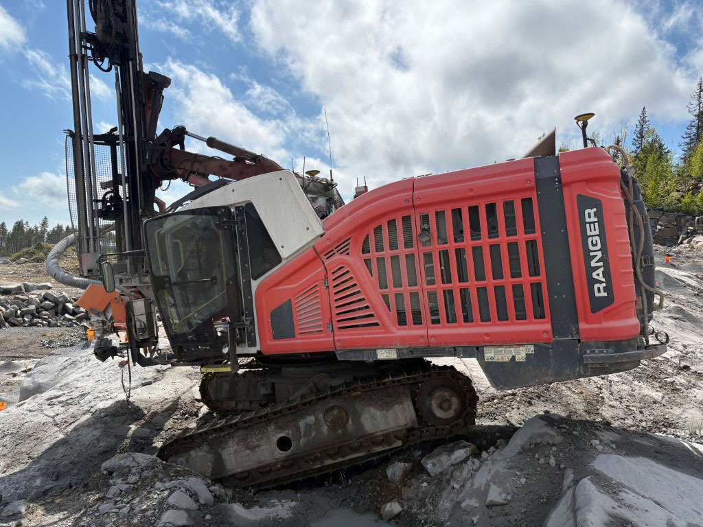 Sandvik DX800i - אסדת קידוח: תמונה 4 Sandvik DX800i - אסדת קידוח: תמונה 4
