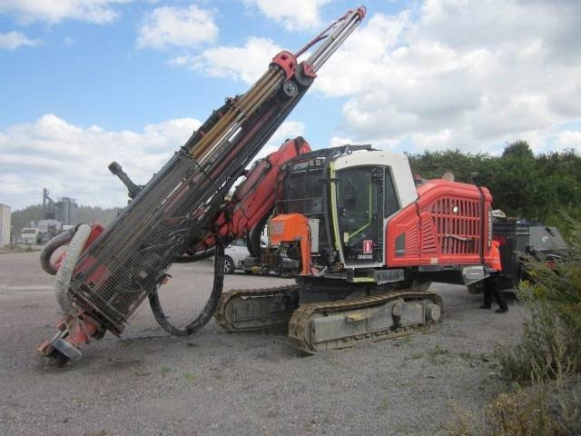 Sandvik DX800i - אסדת קידוח: תמונה 1 Sandvik DX800i - אסדת קידוח: תמונה 1