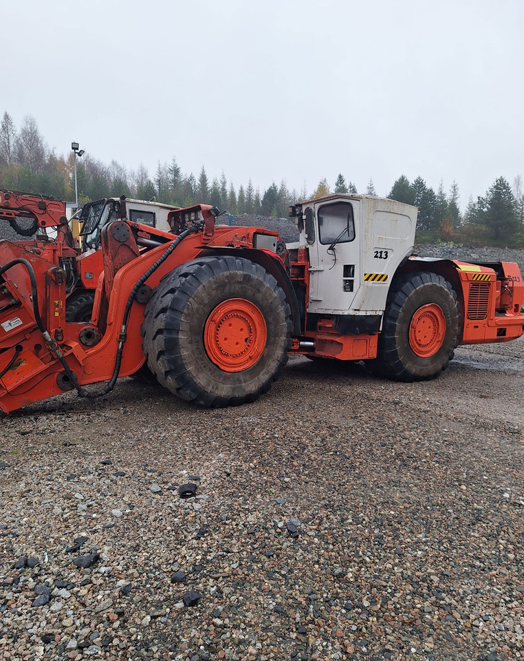 Sandvik LH517 - מכונת כרייה: תמונה 3 Sandvik LH517 - מכונת כרייה: תמונה 3